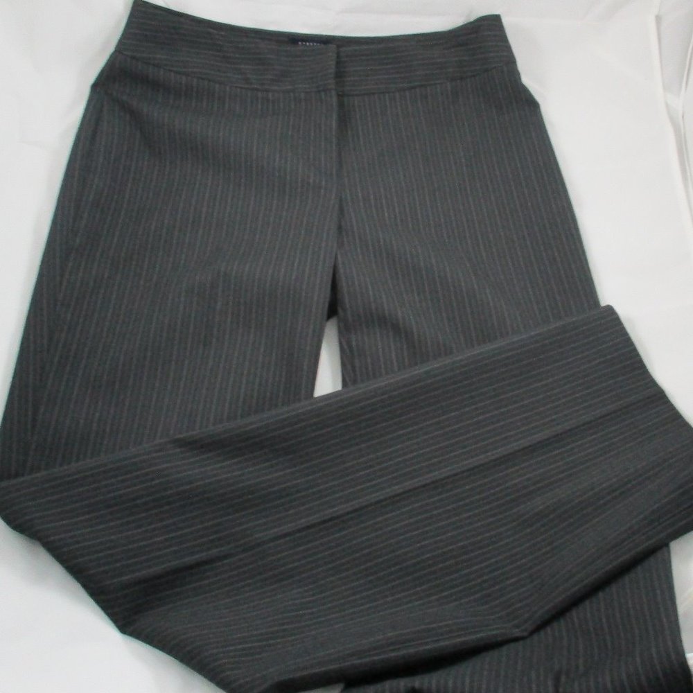 Jones Wear Black Pin Stripe Pants - Size 4